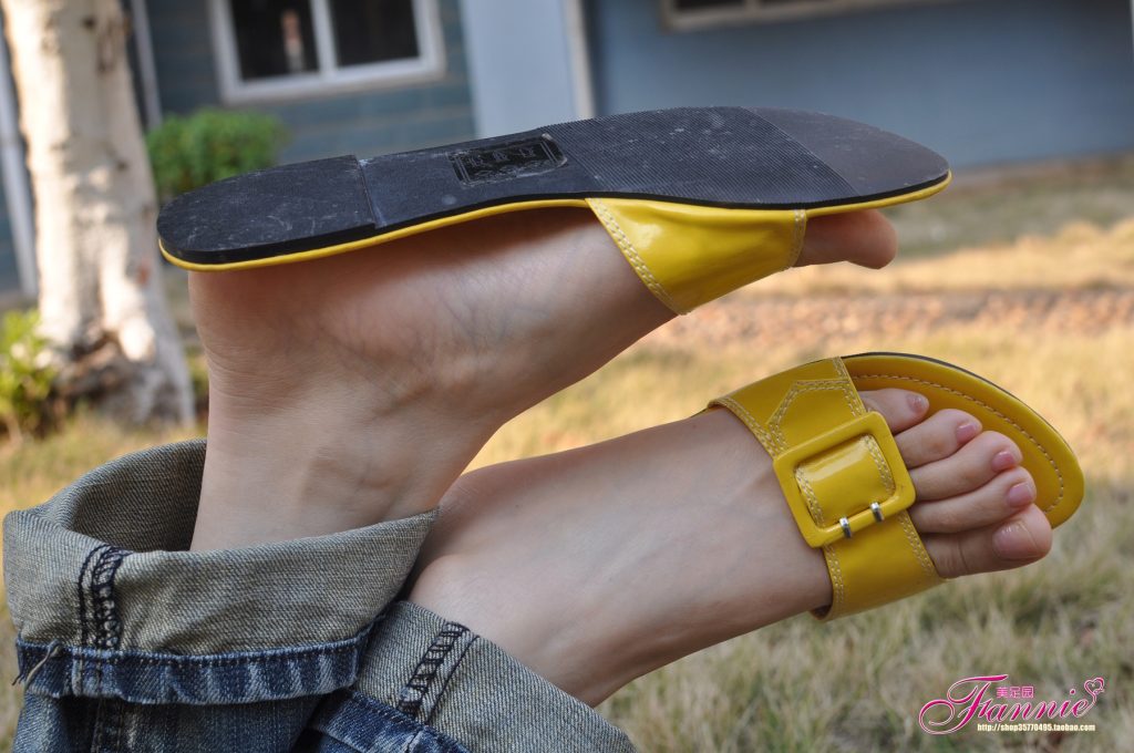 Fannie芬妮每足园 No.301 裸足特辑8 [31P/87MB]插图1