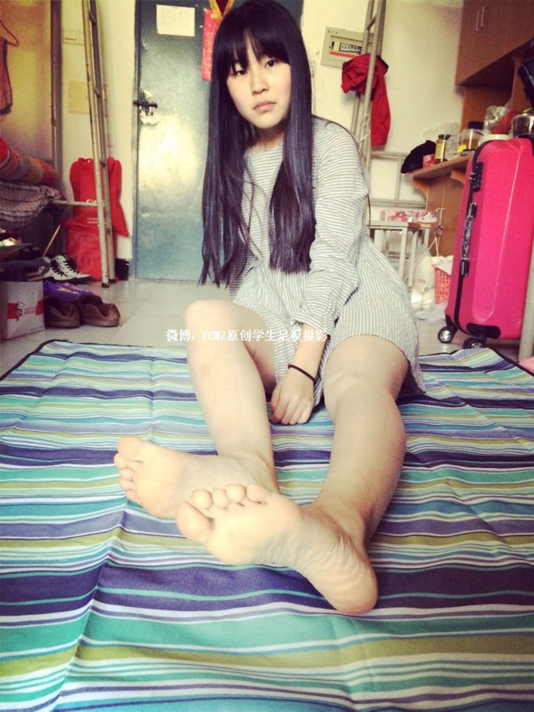 FCMZ原创学生足模摄影 No.006 草莓 [207P/1.87GB]插图1