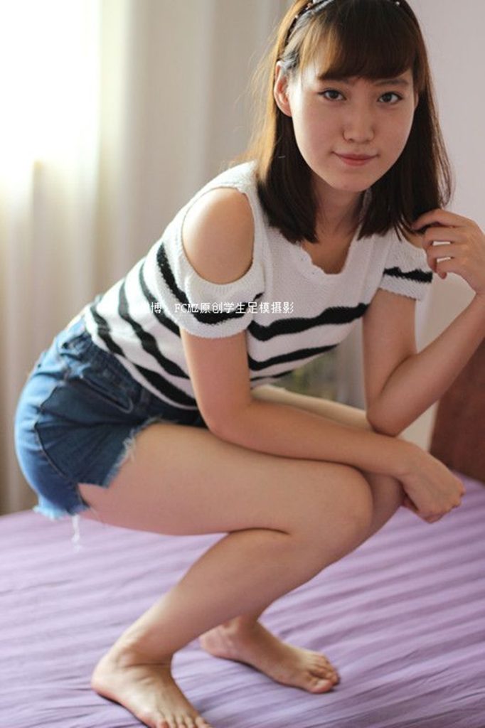 FCMZ原创学生足模摄影 No.017 高个 [45P/530MB]插图3