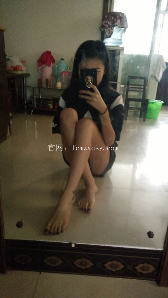 FCMZ原创学生足模摄影 No.036 宁静 [180P/58MB]插图1