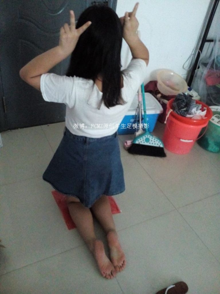 FCMZ原创学生足模摄影 No.049 小五 [35P/5V/293MB]插图3