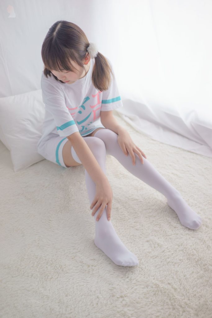 喵写真 VOL.003 居家少女白丝 [72P/533MB]插图2