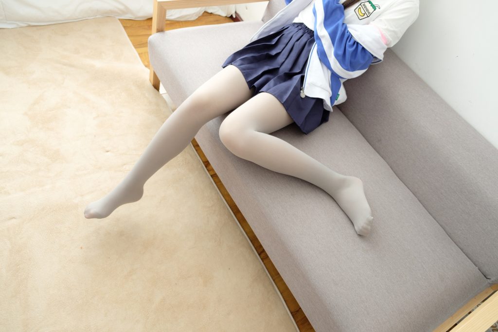 喵写真 VOL.015 丰满丝袜学妹 [70P/504MB]插图2