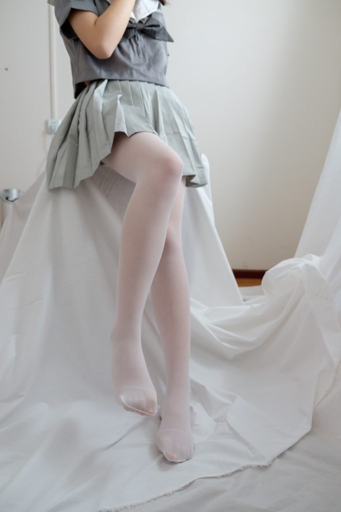 喵写真 VOL.020 丝袜百褶裙 [85P/580MB]插图3