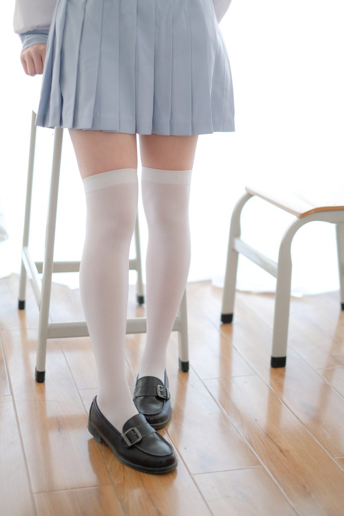 喵写真 VOL.023 丝袜百褶裙4 [65P/627MB]插图1