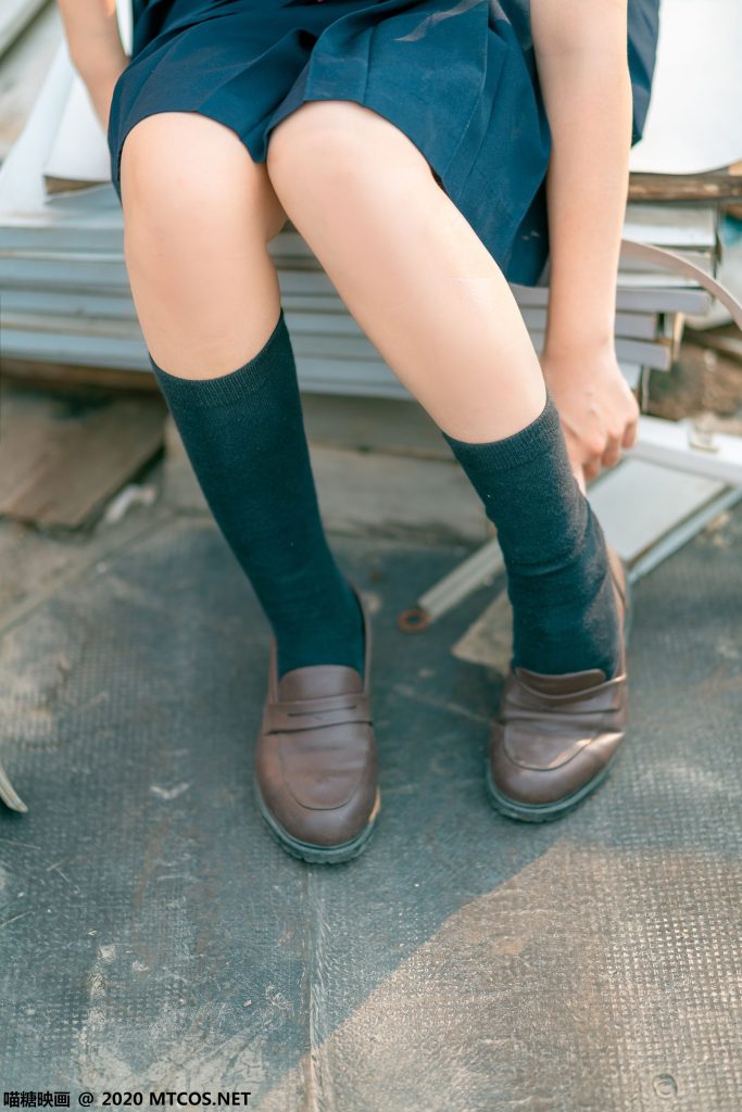 喵糖映画 JKL.021 天台JK制服 [33P/512MB]插图2