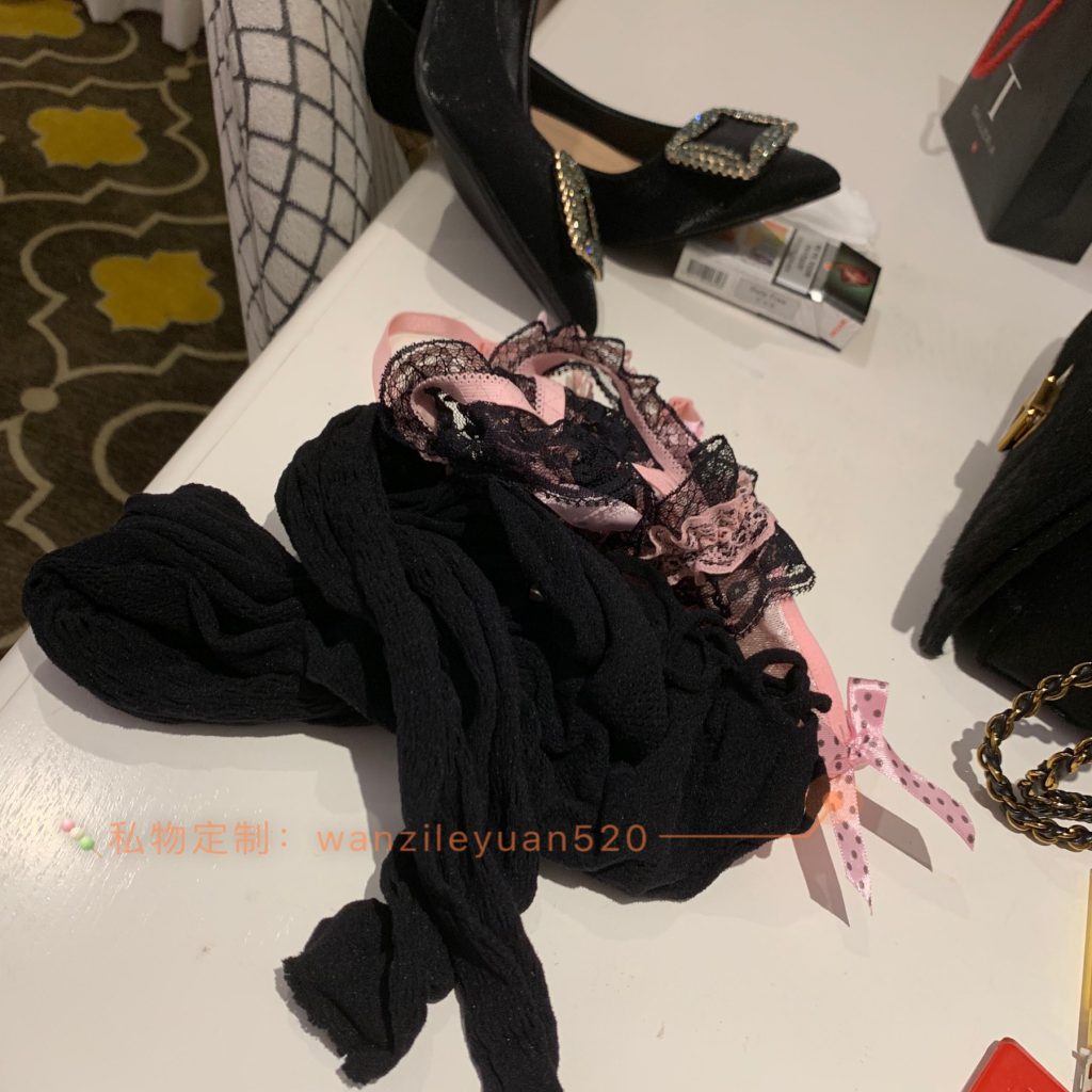 微信朋友圈达人@Changeable丸子-定制系列 NO.010 黑高跟[32P/67MB]插图2