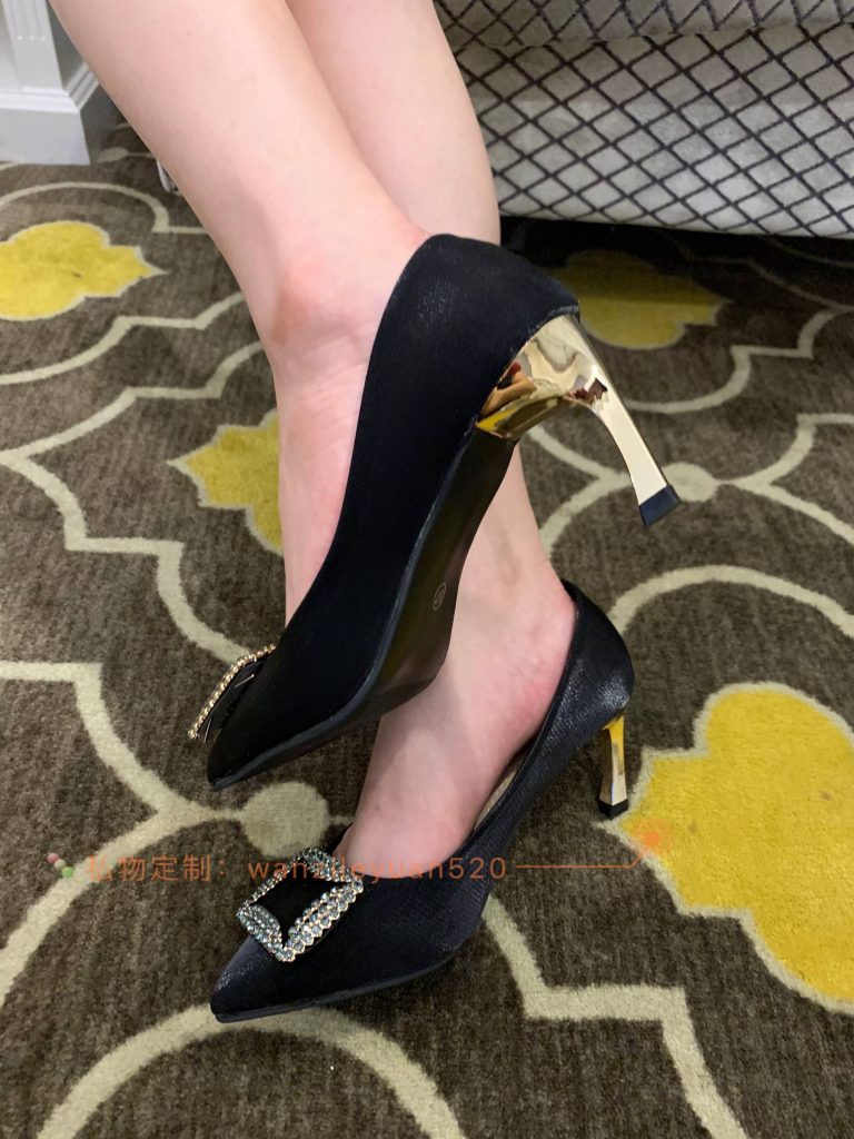 微信朋友圈达人@Changeable丸子-定制系列 NO.010 黑高跟[32P/67MB]插图3