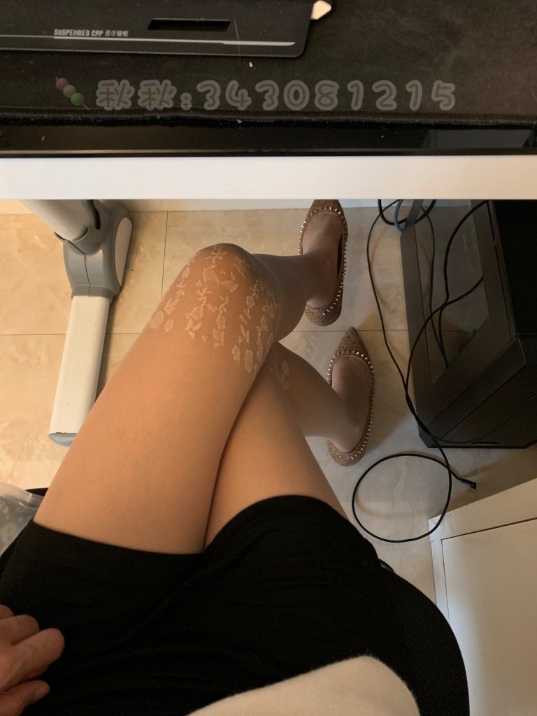 微信朋友圈达人@Changeable丸子-定制系列 NO.023 粉嫩提花丝袜[43P/73MB]插图1