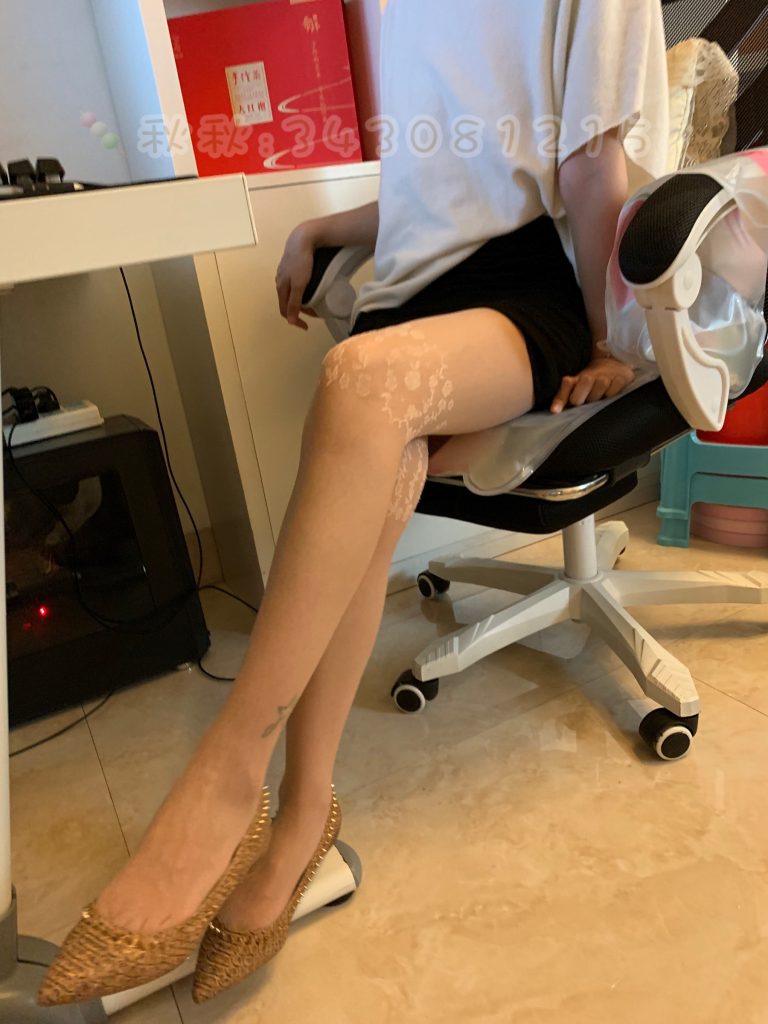 微信朋友圈达人@Changeable丸子-定制系列 NO.023 粉嫩提花丝袜[43P/73MB]插图2