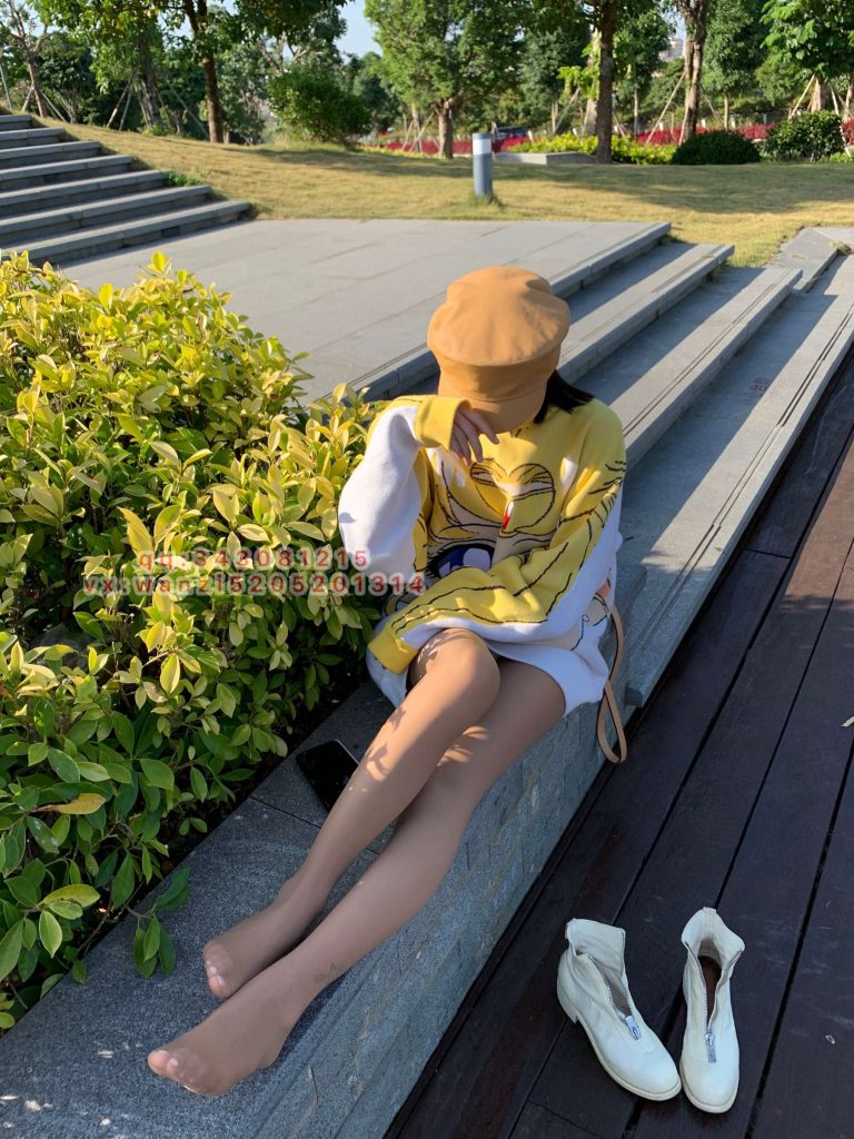 微信朋友圈达人@Changeable丸子-定制系列 NO.030-开裆油亮guidi [105P/280MB]插图3