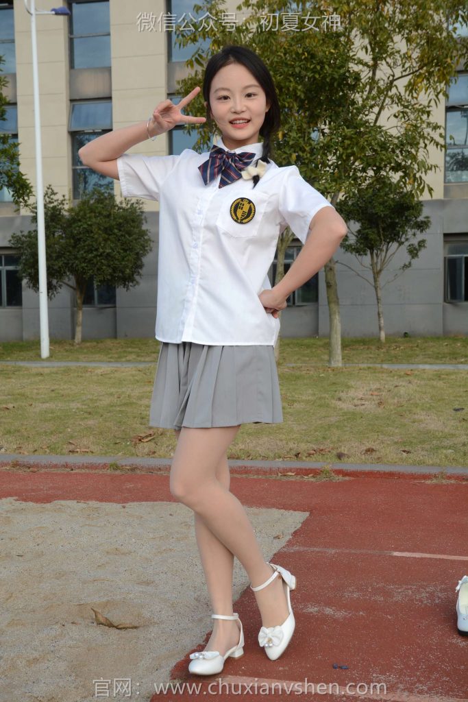 初夏女神 NO.117 双双 秋季玩沙[142P/1V/3.76GB]插图1