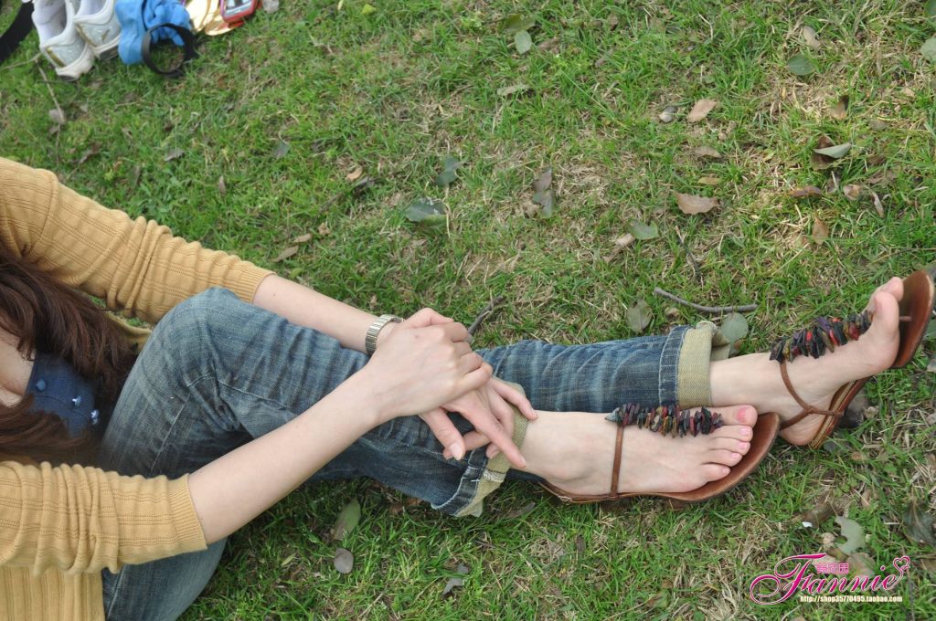 Fannie芬妮每足园 No.309 梦幻绿洲 [64P/184MB]插图1