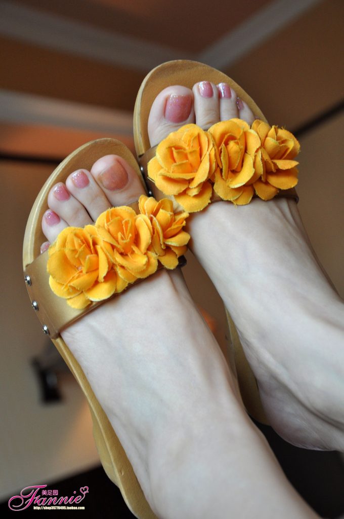 Fannie芬妮每足园 No.319 梦中的婚礼 黄玫瑰 [62P/179MB]插图1