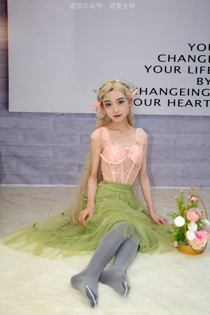 初夏女神 NO.240 柒柒 精灵之光[90P/1V/5.21GB]插图2