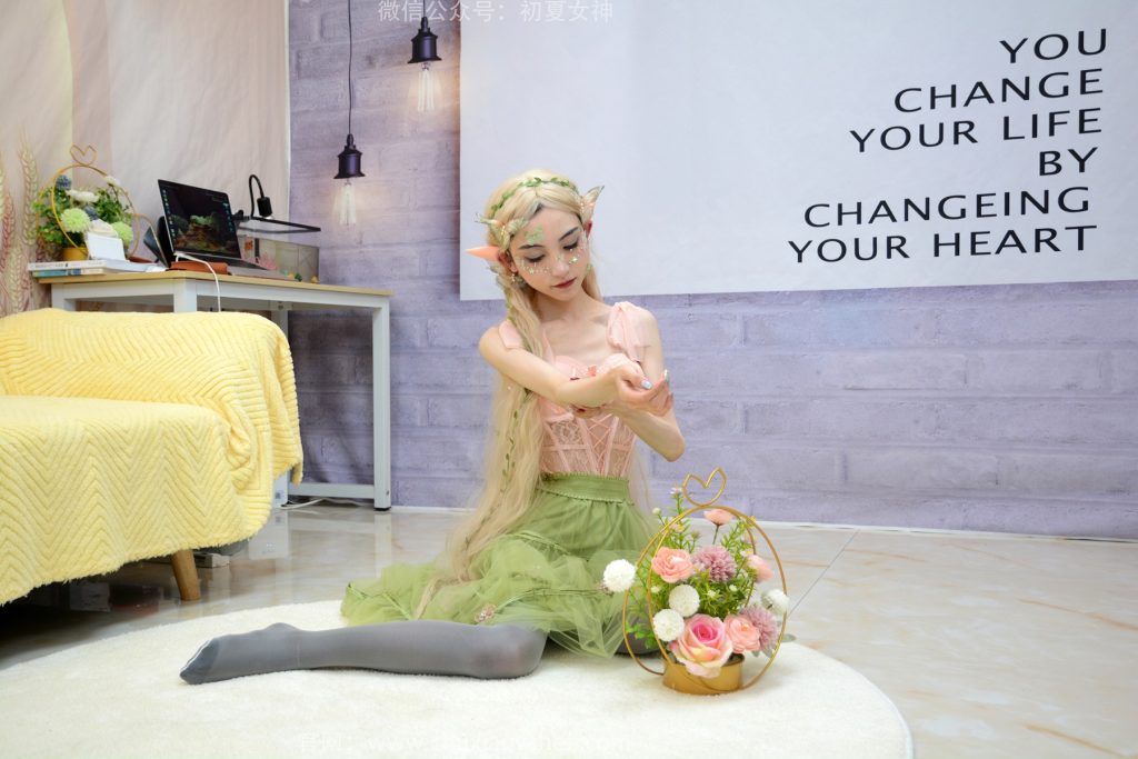 初夏女神 NO.240 柒柒 精灵之光[90P/1V/5.21GB]插图1