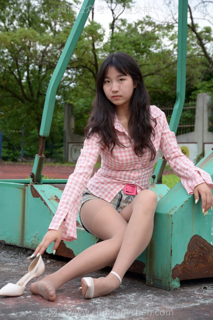 初夏女神 NO.243 点点 夏去秋来[100P/1V/4.10GB]插图3