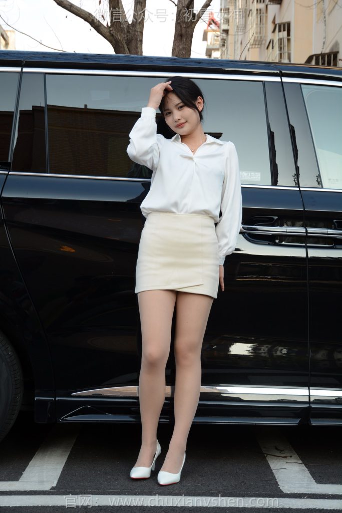 初夏女神 NO.266 安妮、幺幺 浅装车模[100P/1V/4.03GB]插图2