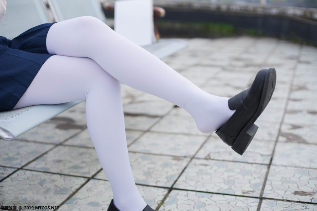 喵糖映画少女写真 VOL.067 半度度度喵 喵喵的白丝水手服 [46P/245MB]插图1