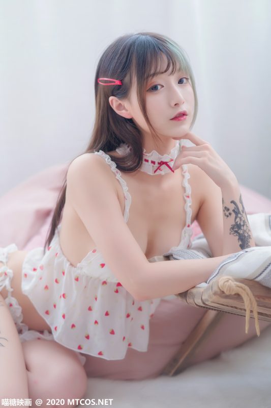 [喵糖映画]VOL.185 草莓睡衣 [20P/287MB]-无料摄影圈
