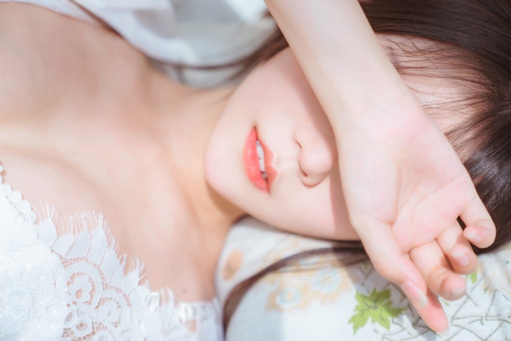 [喵糖映画]VOL.197 很纯的白裙轻纱 [50P/1.13GB]插图1