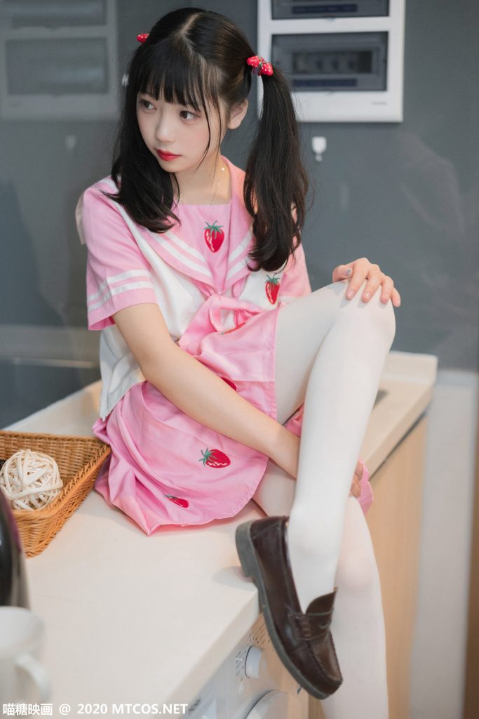 [喵糖映画]VOL.218 草莓美眉 [45P/324MB]插图3