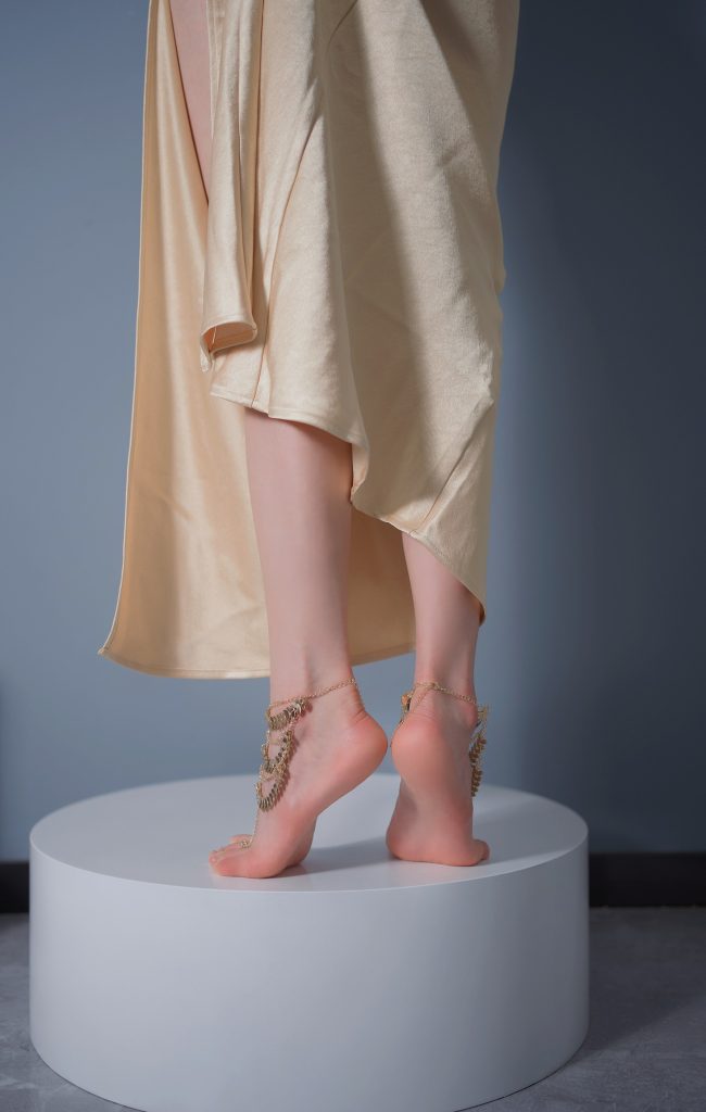 禅院熏 001 金色礼服 jio链 [32P/212MB]插图1