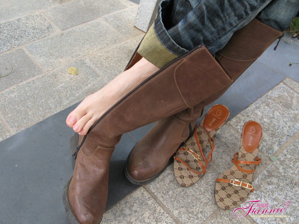 Fannie芬妮每足园 No.392 秋韵偶拾之怡然[48P/129MB]插图1