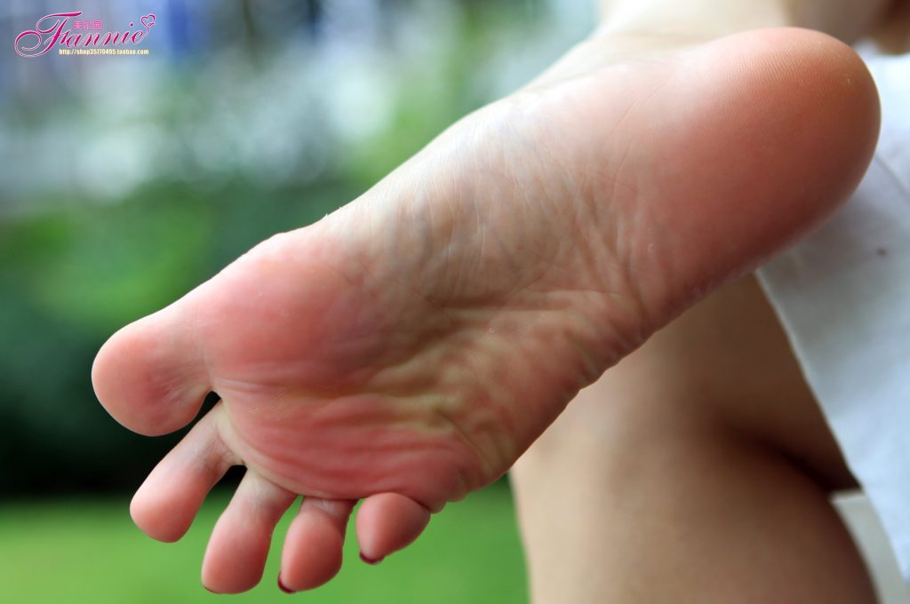 Fannie芬妮每足园 No.408 盛夏风华-1[54P/154MB]插图3