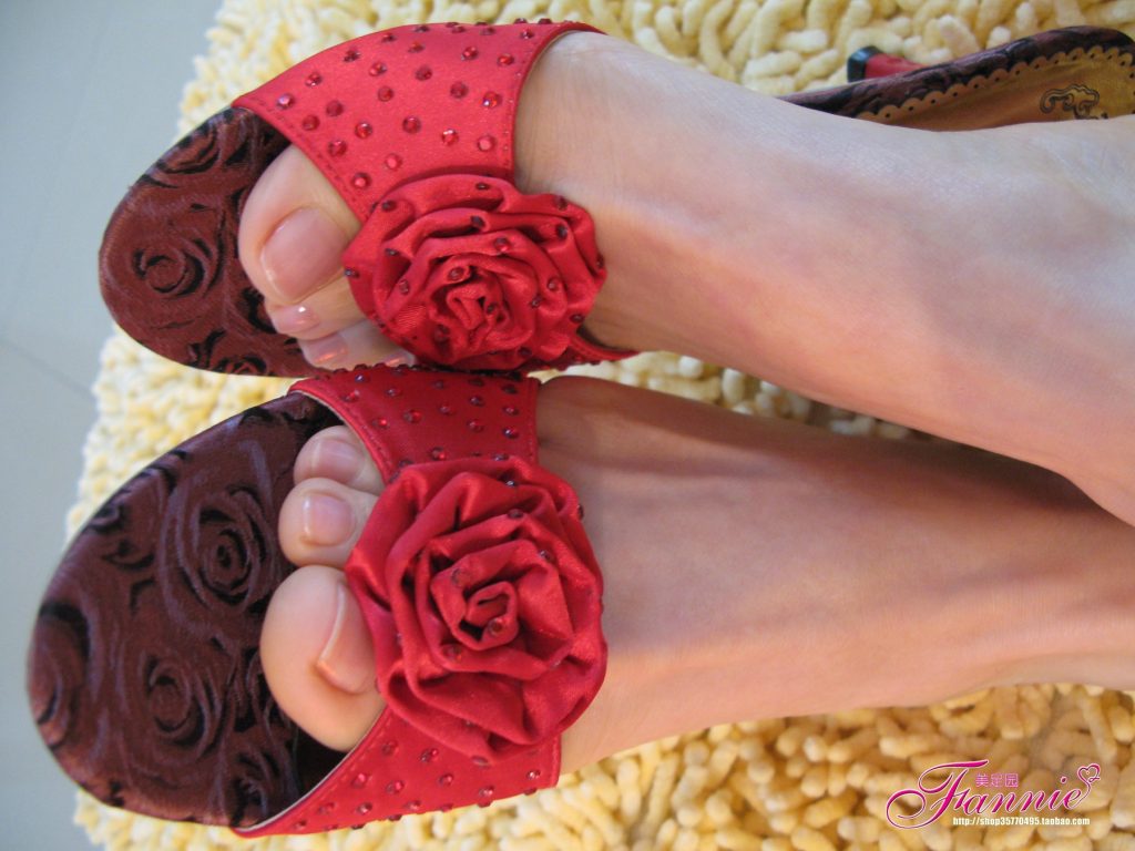 Fannie芬妮每足园 No.411 双影共分红-并蒂莲系列-1[60P/165MB]插图1