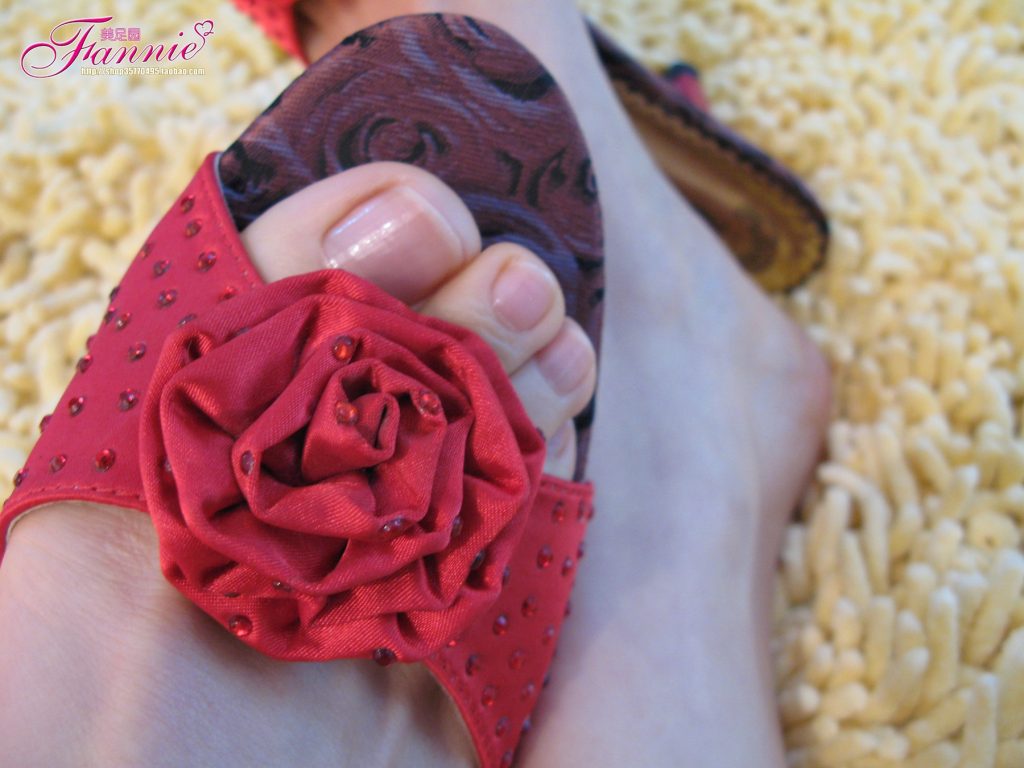 Fannie芬妮每足园 No.411 双影共分红-并蒂莲系列-1[60P/165MB]插图2