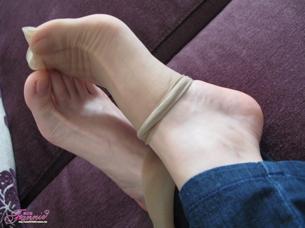 Fannie芬妮每足园 No.423 丝滑飘逸 暗香盈动5[63P/187MB]插图1