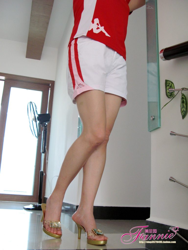 Fannie芬妮每足园 No.473 夏日风情 高跟凉拖[43P/129MB]插图1