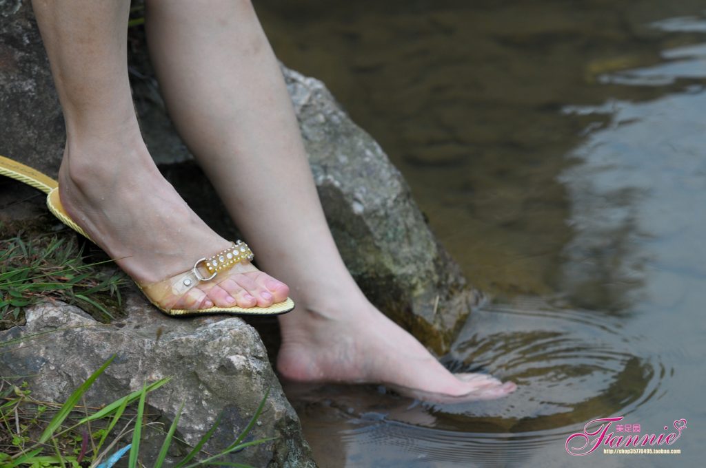 Fannie芬妮每足园 No.474 夏日风情 透明凉拖[59P/174MB]插图2