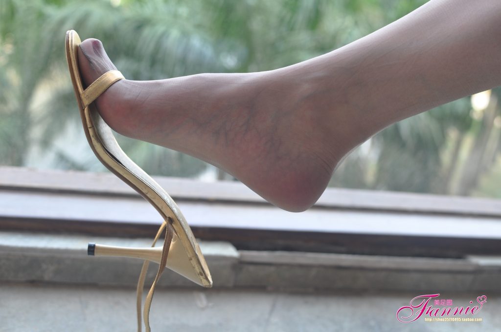 Fannie芬妮每足园 No.479 夏日的天堂 金色旋律灰丝[72P/186MB]插图3