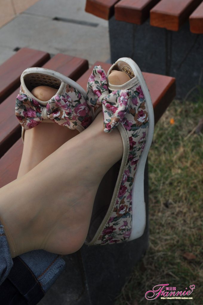 Fannie芬妮每足园 No.514 行在深秋 丝族1[39P/90MB]插图3