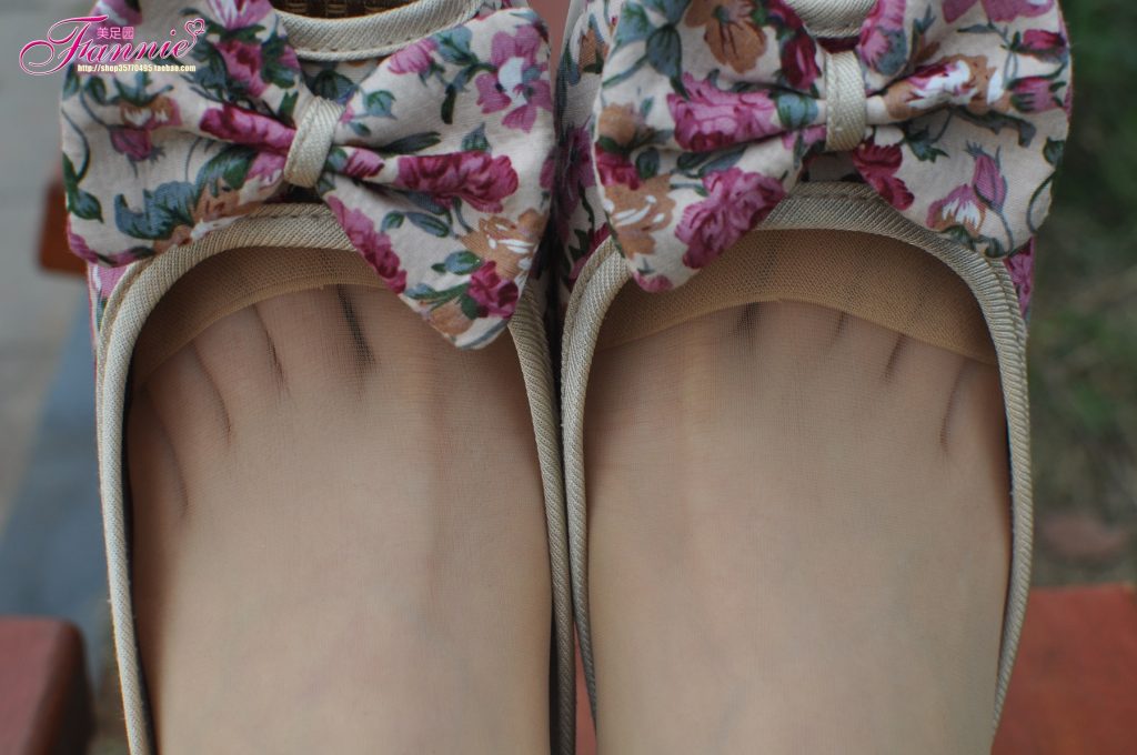 Fannie芬妮每足园 No.514 行在深秋 丝族1[39P/90MB]插图1