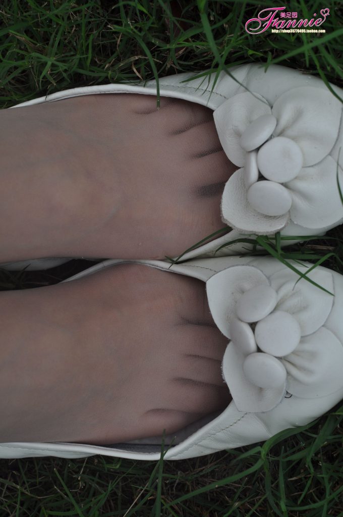 Fannie芬妮每足园 No.516 行在深秋 丝族3[47P/108MB]插图3