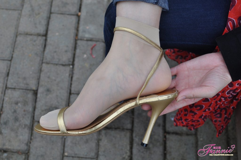 Fannie芬妮每足园 No.524 心绪盈秋 肉丝[84P/236MB]插图1