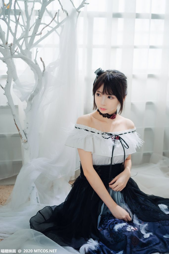 [喵糖映画]VOL.329 小白裙 [22P/256MB]插图1