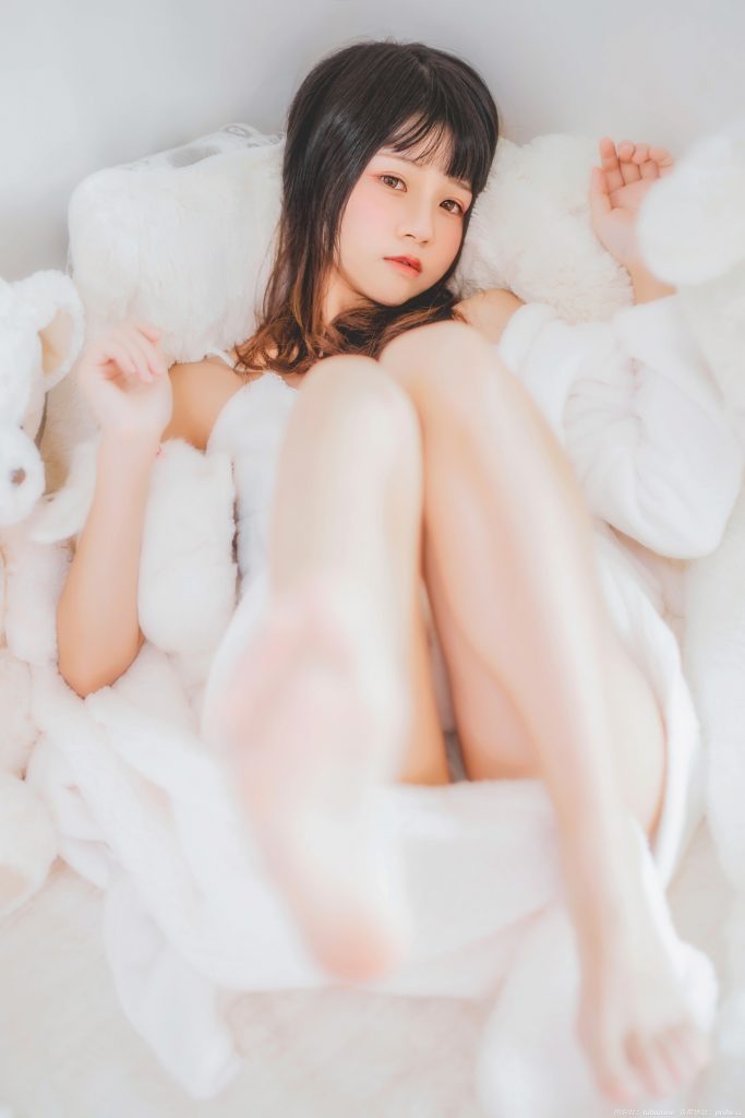 [喵糖映画]VOL.370 冬眠 [38P/458MB]插图3