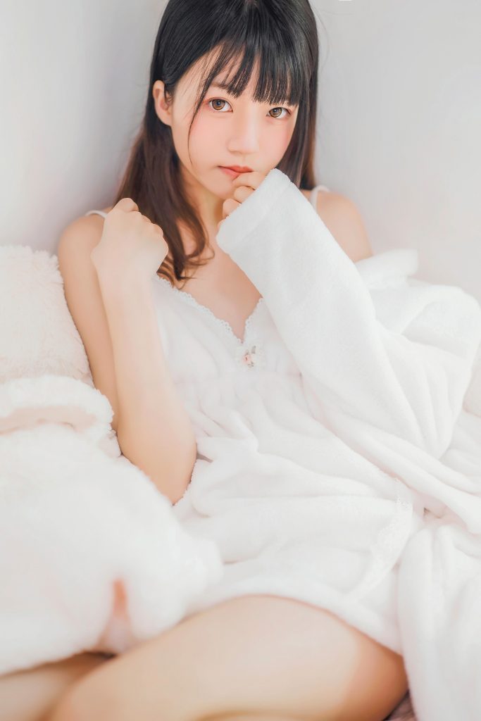 [喵糖映画]VOL.370 冬眠 [38P/458MB]插图1