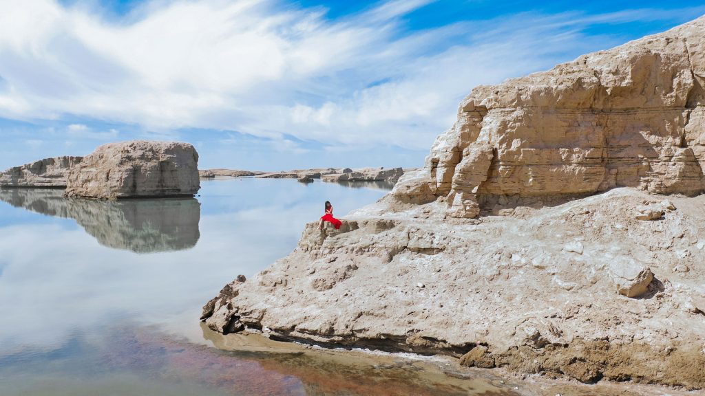 [喵糖映画]VOL.372 海边红裙 [25P/461MB]插图2