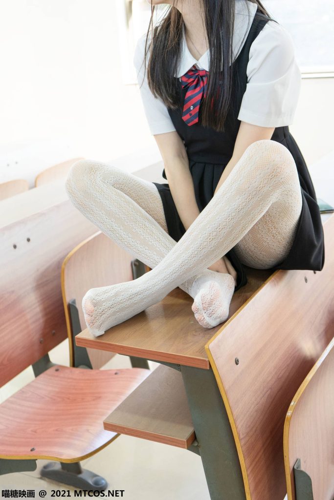 [喵糖映画]VOL.413 教室学妹 [39P/337MB]插图3