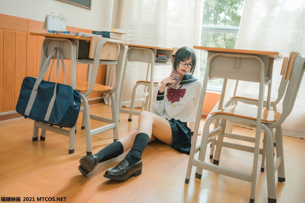 [喵糖映画]VOL.459 慵懒的JK [29P/326MB]插图2