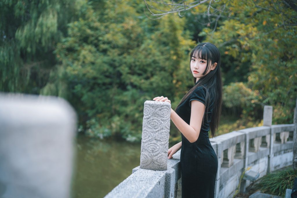 [喵糖映画]VOL.461 黑丝旗袍园游 [36P/244MB]插图2