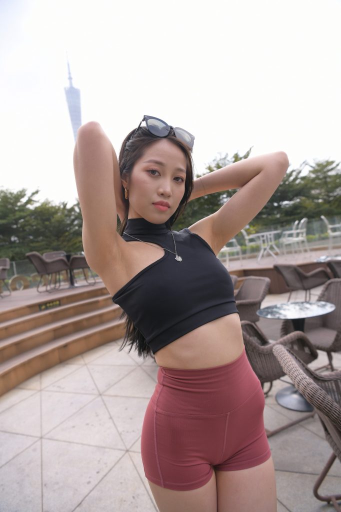 精选街拍 No.252 性感迷人的紧身热裤少妇（五） [40P/51MB]插图2