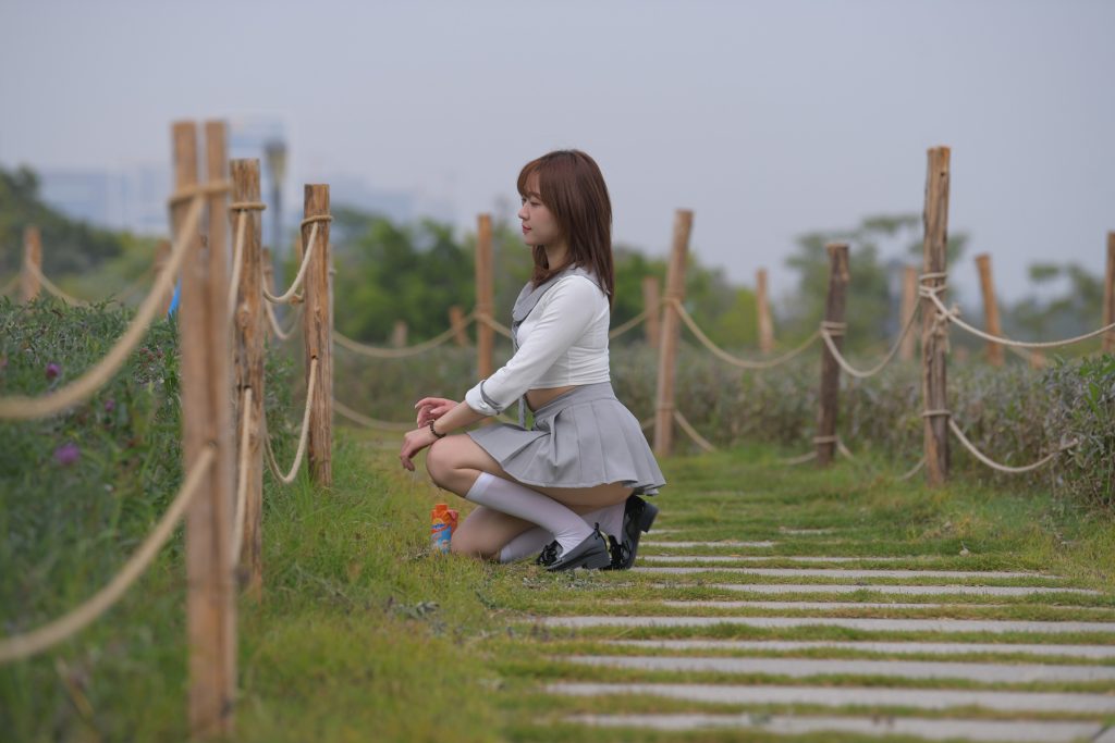 精选街拍 No.274 性感动人的小百褶裙美女（二） [100P/94M]-无料摄影圈