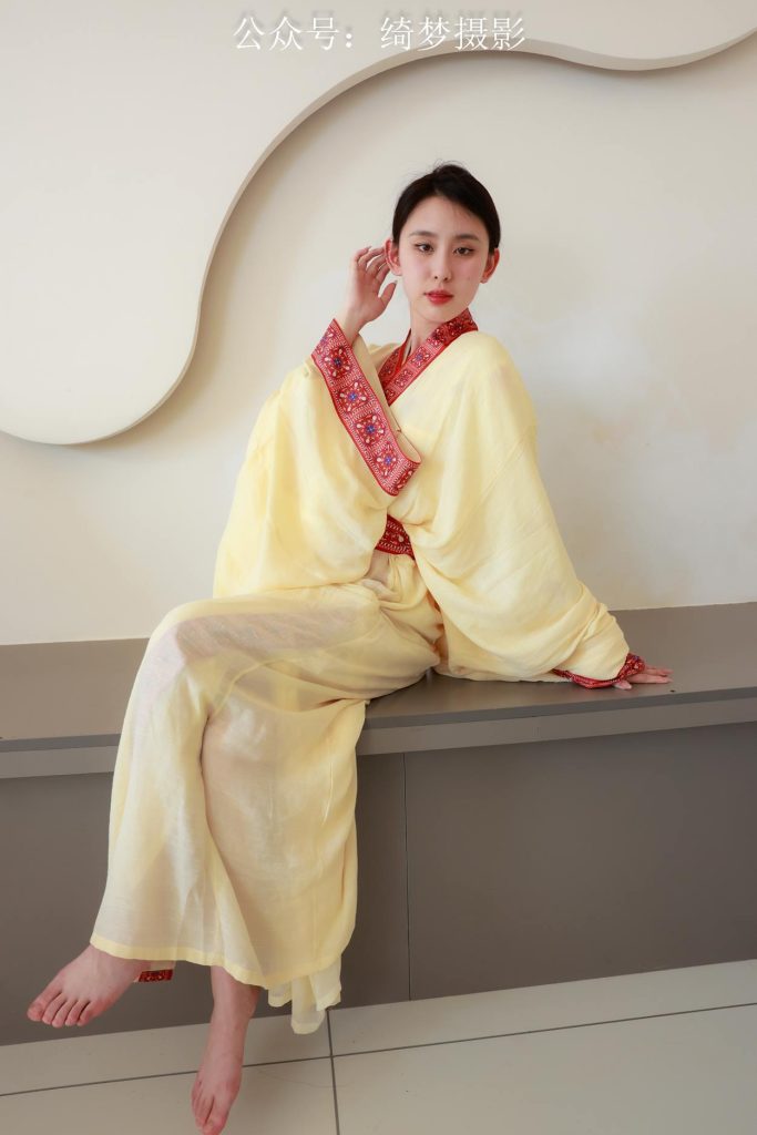 绮梦摄影 2024.09.10 NO.021 yaya 珍藏无修无水印版[624P/2V/14.8GB]插图1