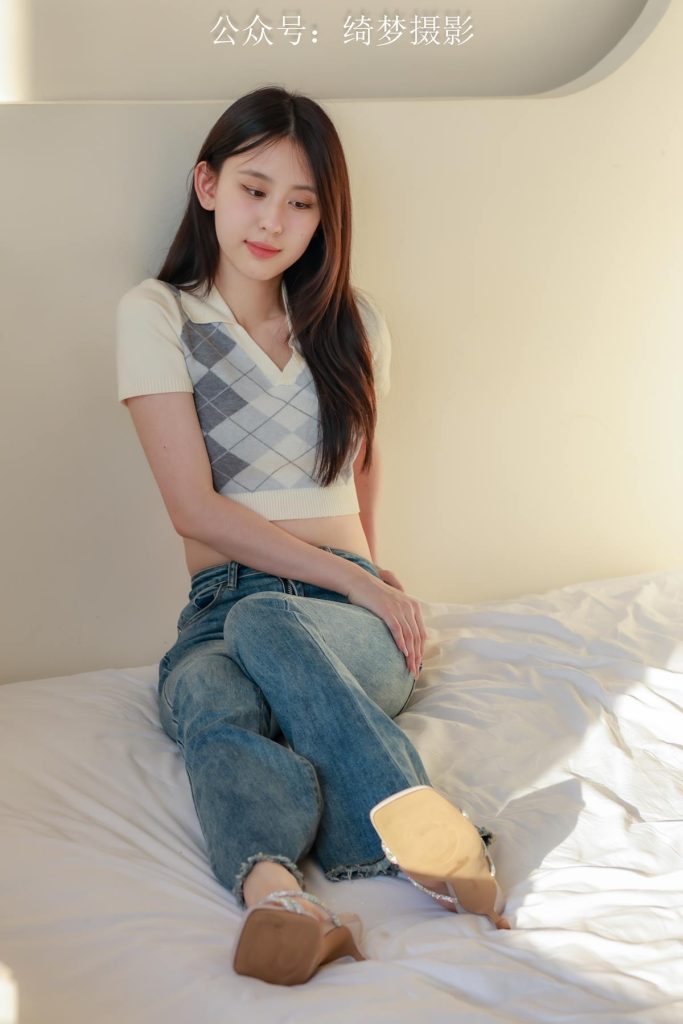 绮梦摄影 2024.09.16 NO.024 yaya 珍藏无修无水印版[609P/2V/10.2GB]插图2